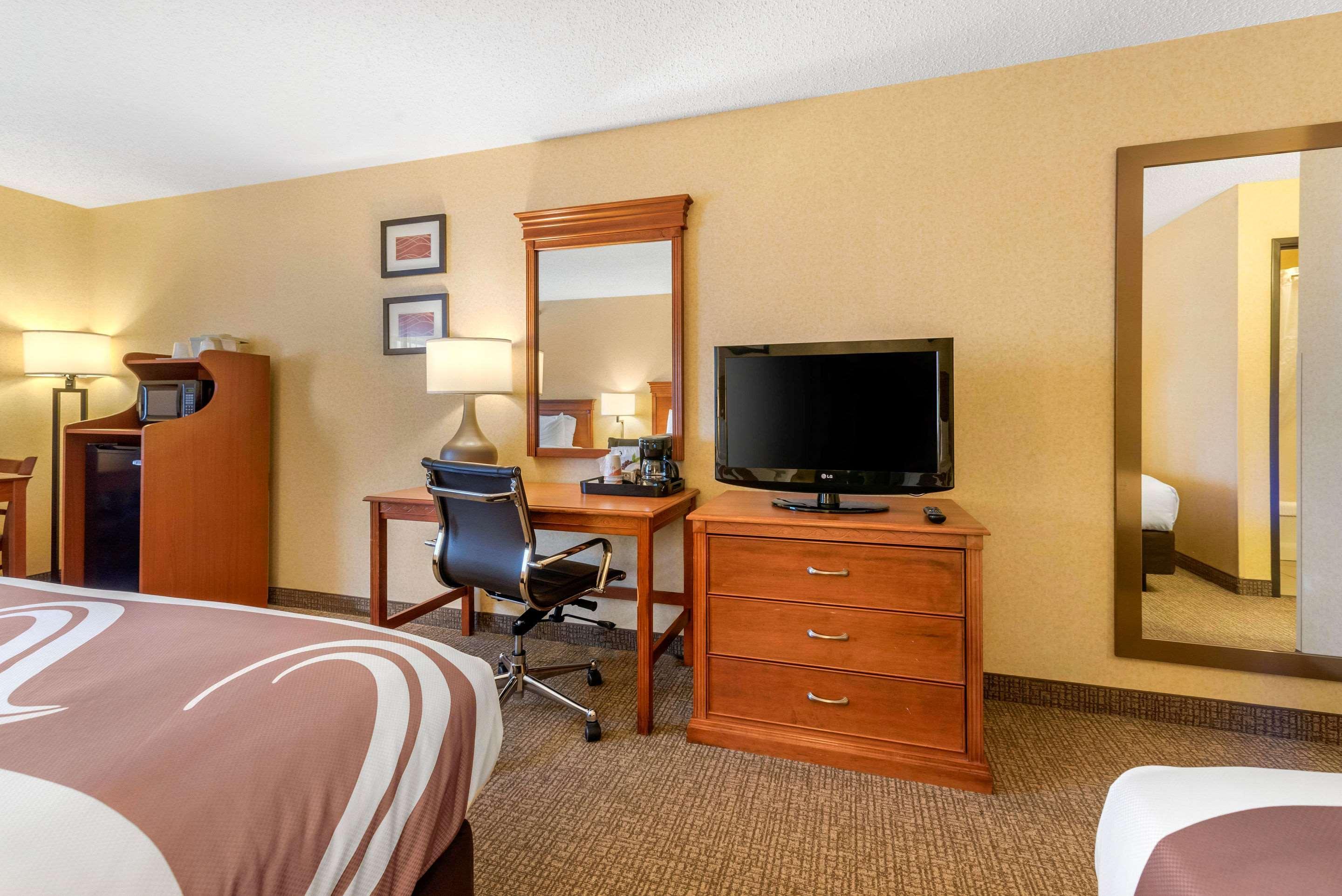 Quality Inn I-25 Пуэбло Экстерьер фото