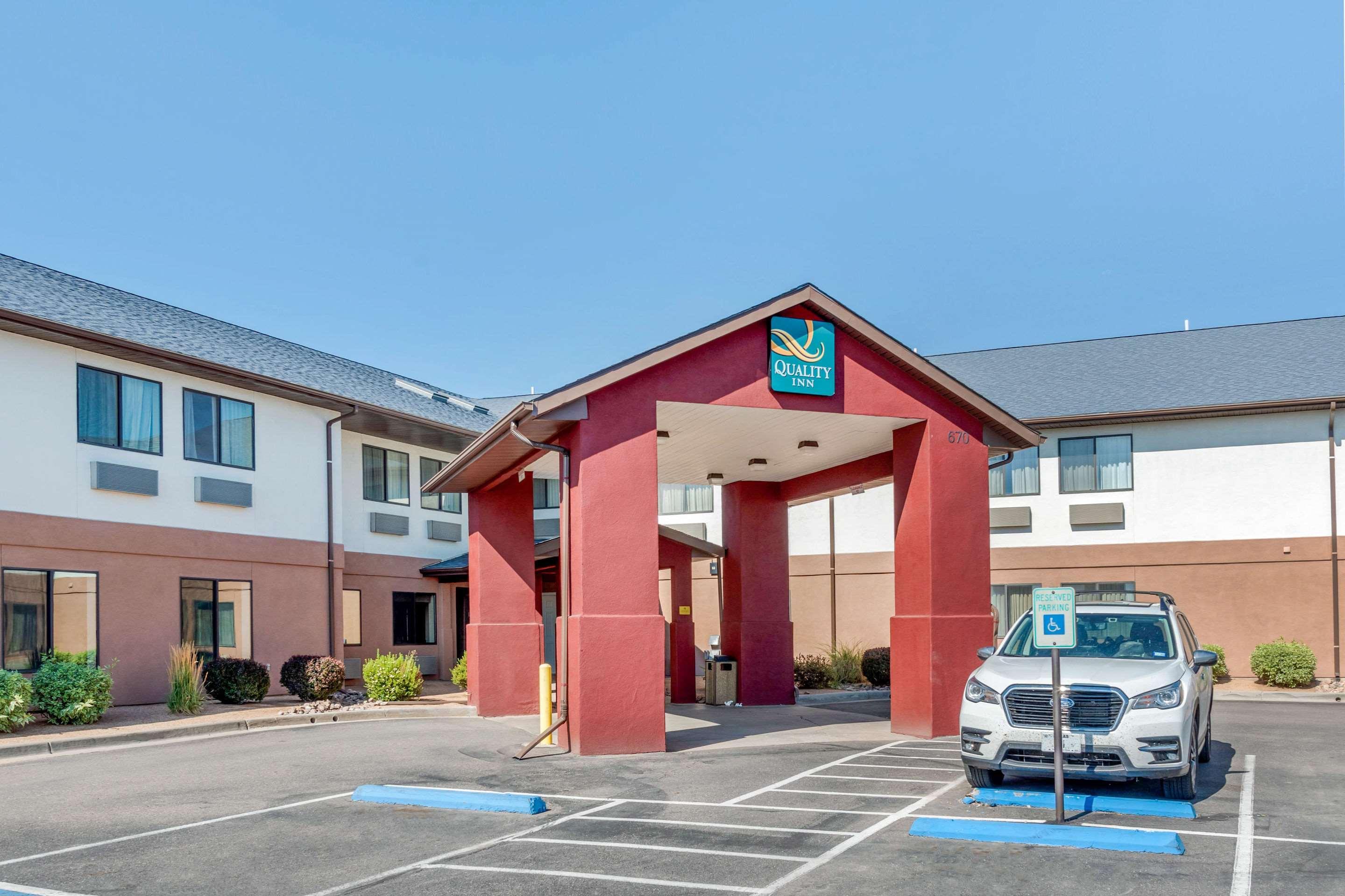 Quality Inn I-25 Пуэбло Экстерьер фото