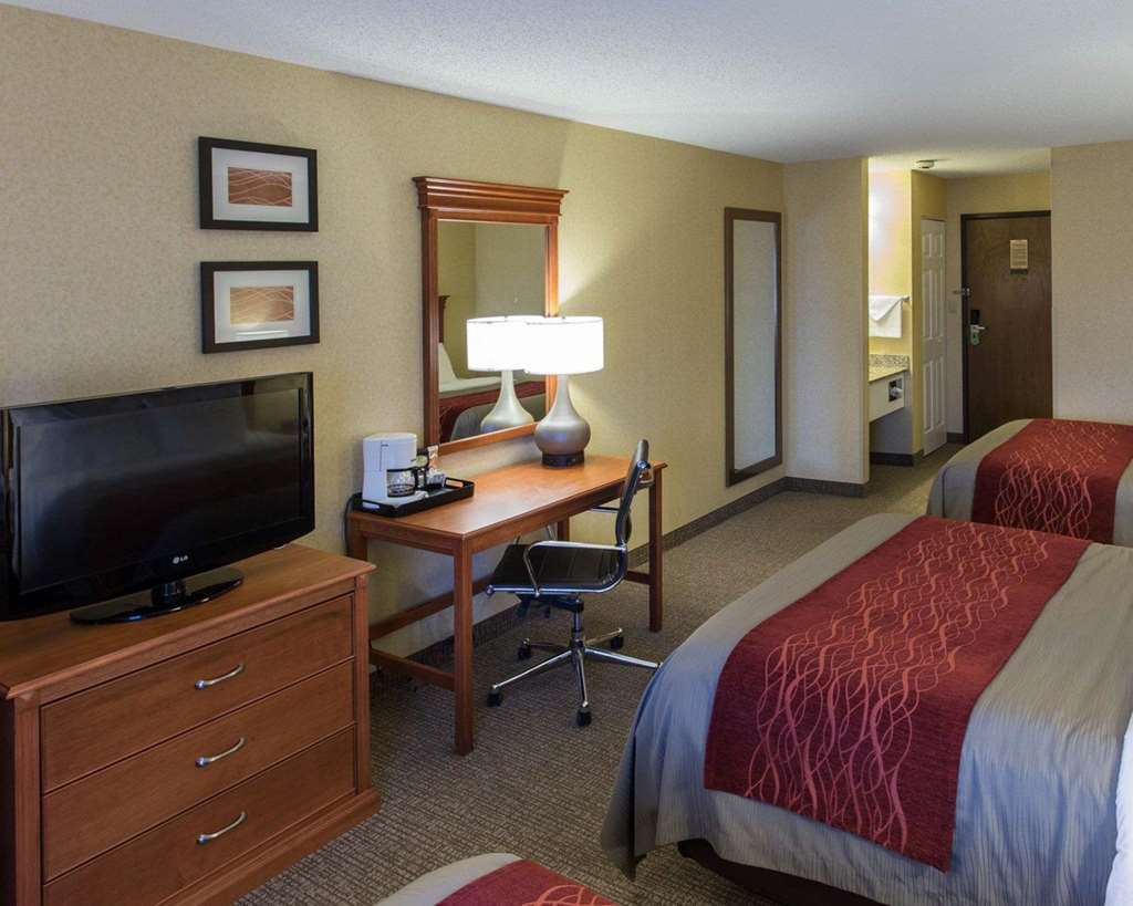 Quality Inn I-25 Пуэбло Номер фото