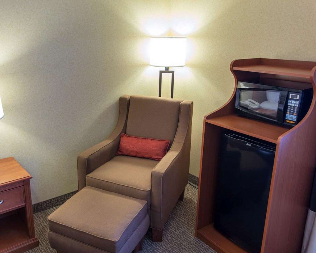 Quality Inn I-25 Пуэбло Номер фото